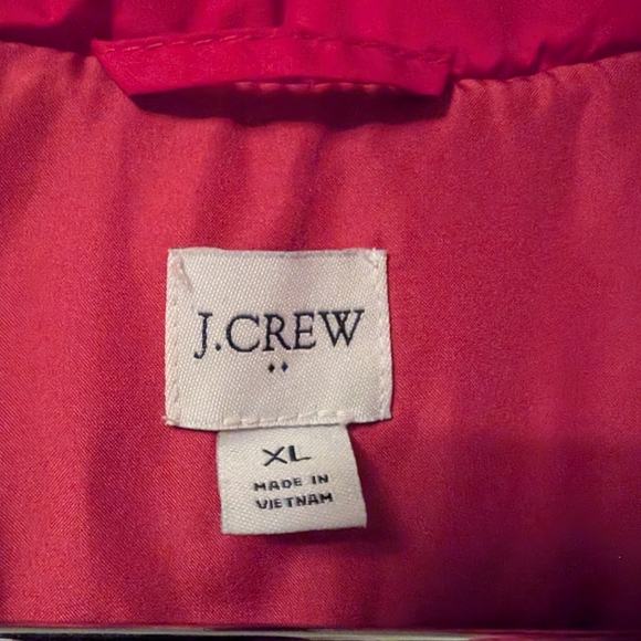 J Crew Magenta Puffer Vest with gold metal details - Picture 5 of 6